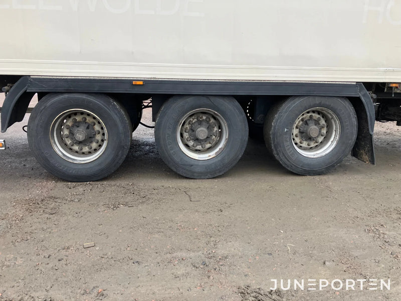 SOR SP71 trailer med Carrier kylaggregat