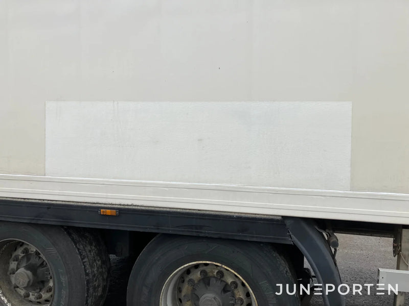 SOR SP71 trailer med Carrier kylaggregat