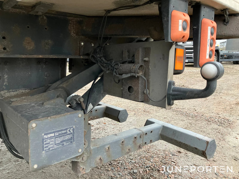 SOR SP71 trailer med Carrier kylaggregat
