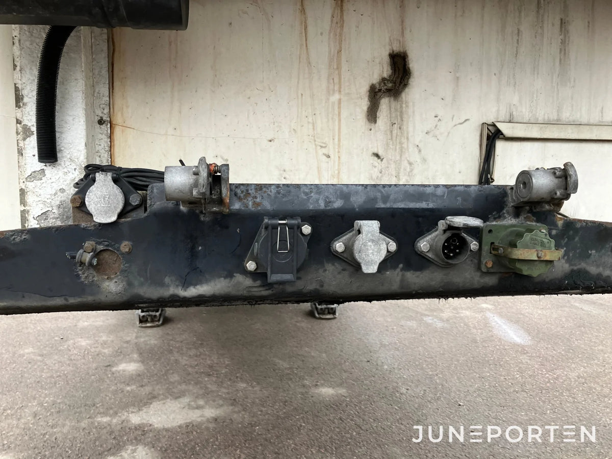 SOR SP71 trailer med Carrier kylaggregat