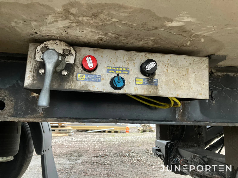 SOR SP71 trailer med Carrier kylaggregat