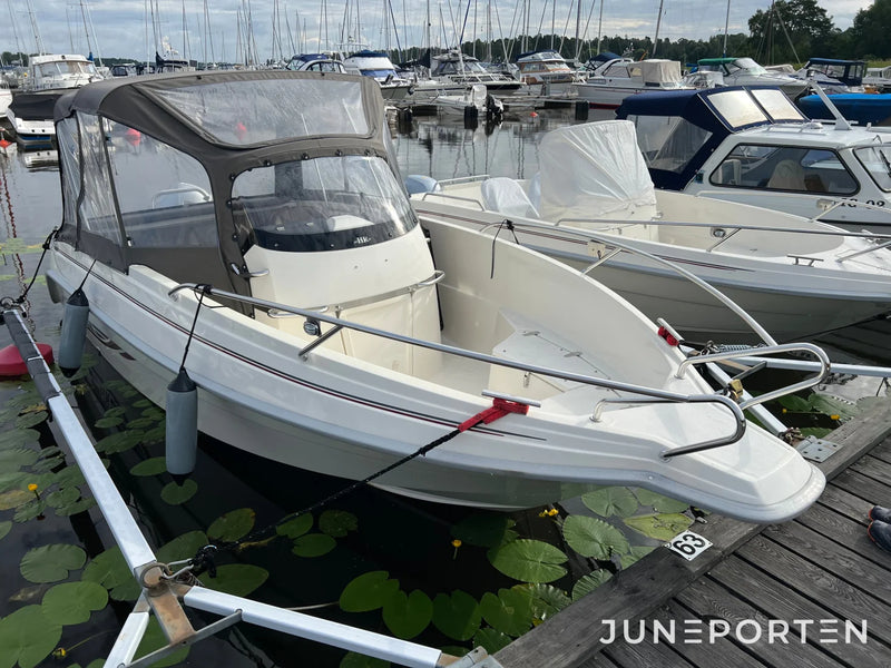 Styrpulpetbåt HR 602 CC Honda BF115