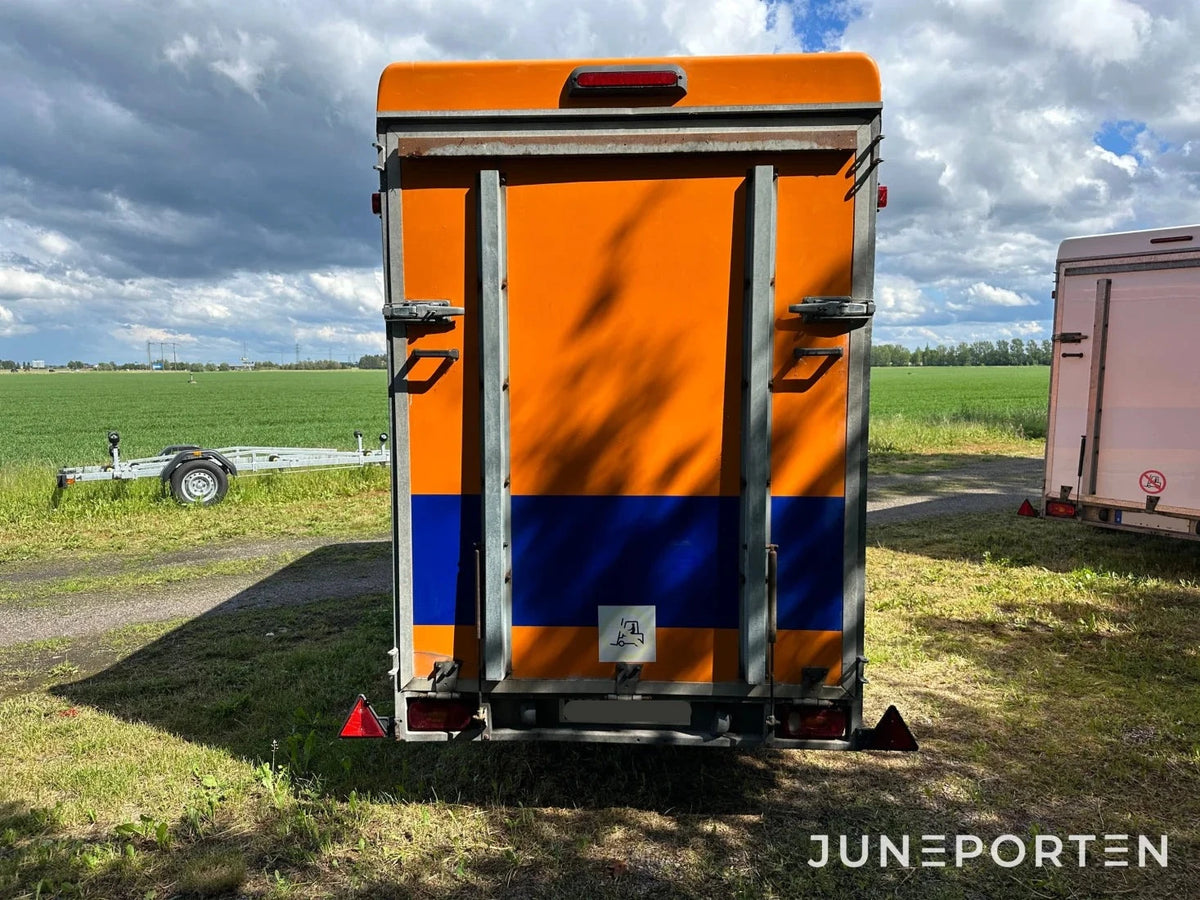 Skåpsläp Thule CER