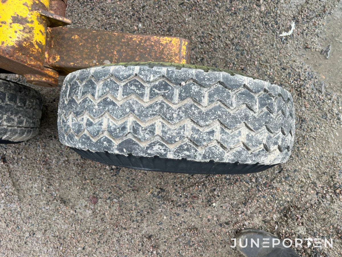 Timmervagn Rottne med vajerkran