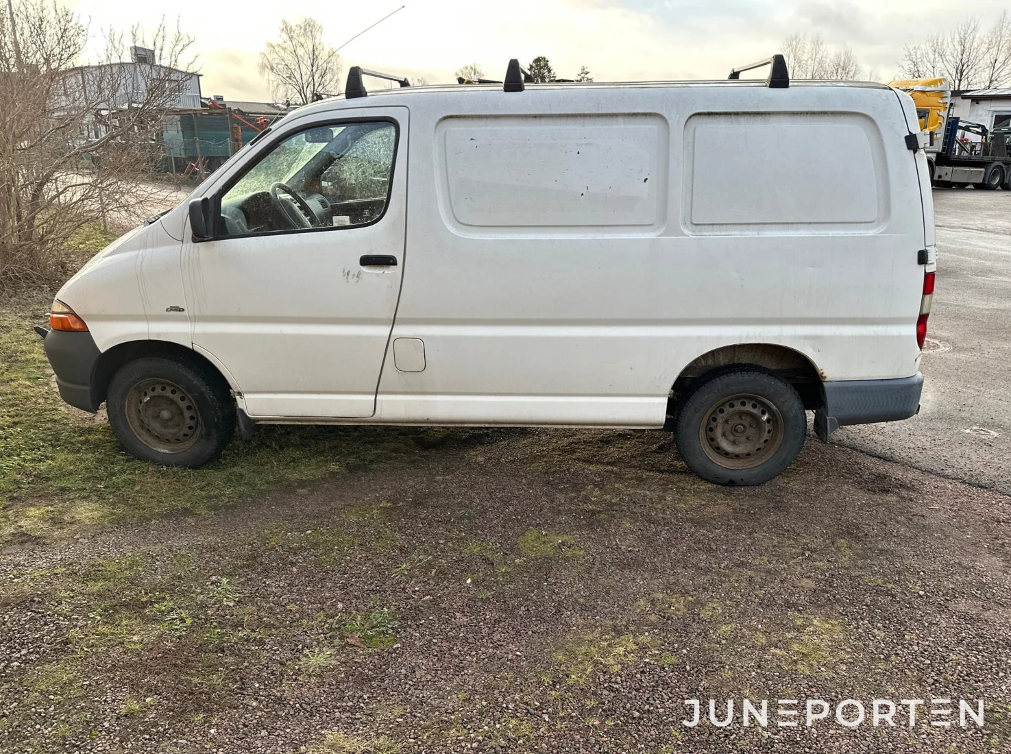 Toyota HiAce Van 2.5 D-4D