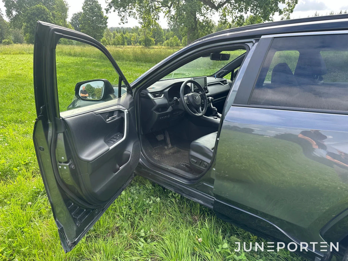 Toyota RAV4 Hybrid AWD-i E-CVT Style