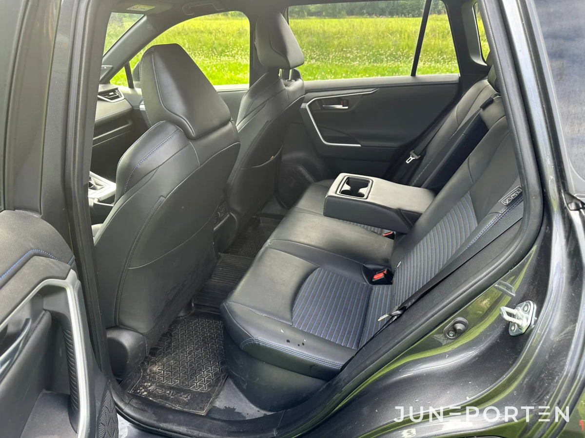 Toyota RAV4 Hybrid AWD-i E-CVT Style