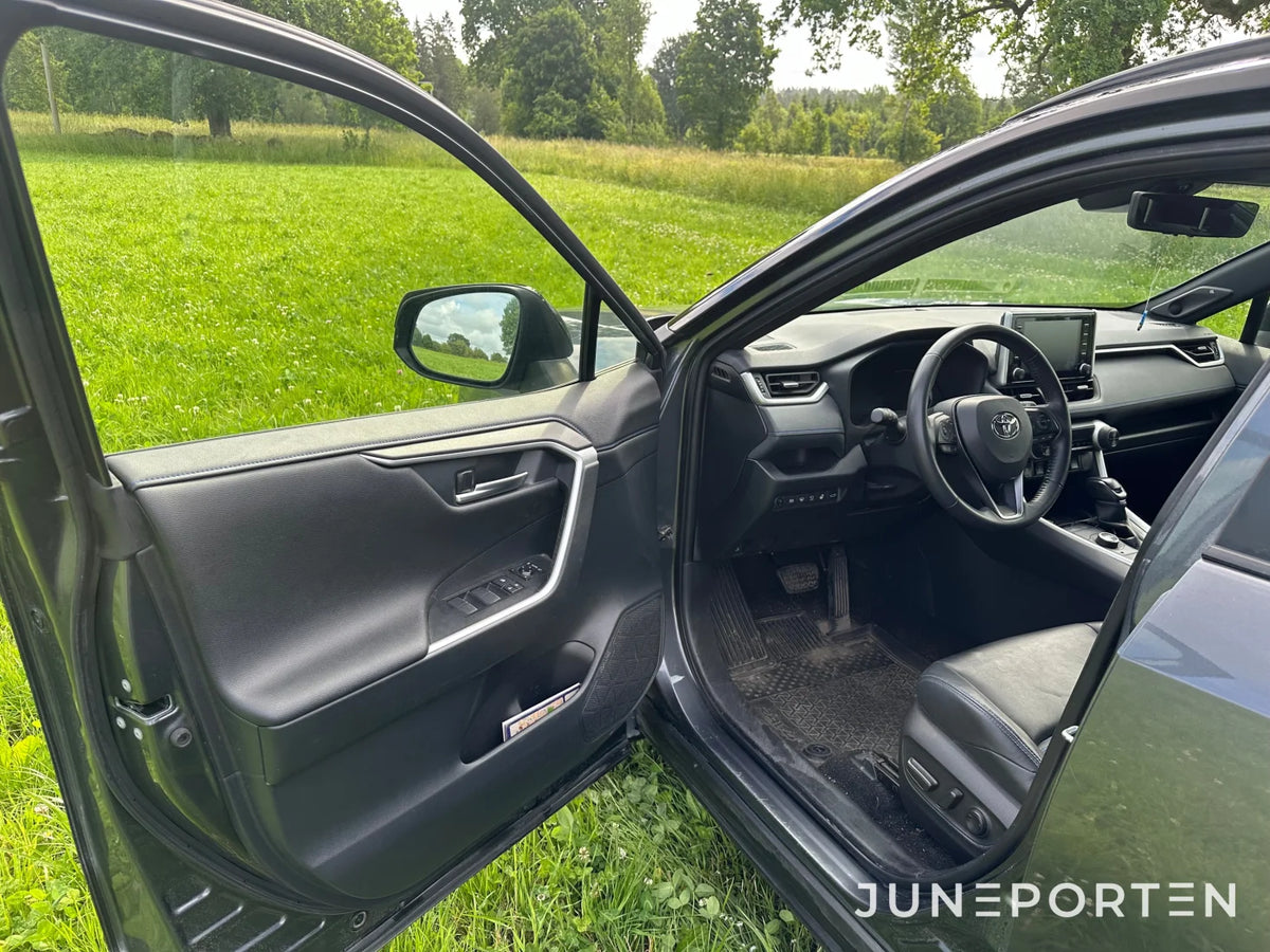 Toyota RAV4 Hybrid AWD-i E-CVT Style