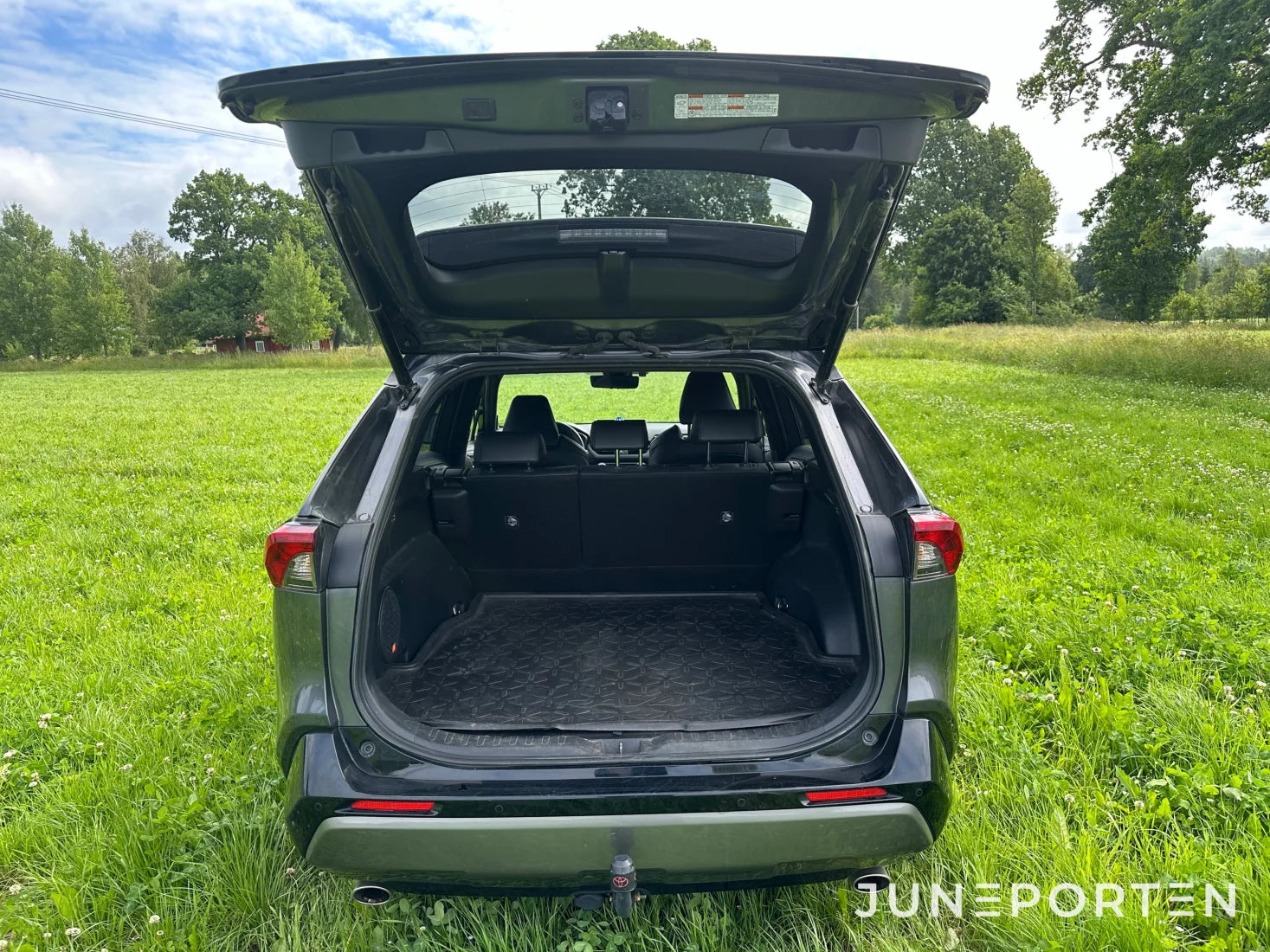 Toyota RAV4 Hybrid AWD-i E-CVT Style