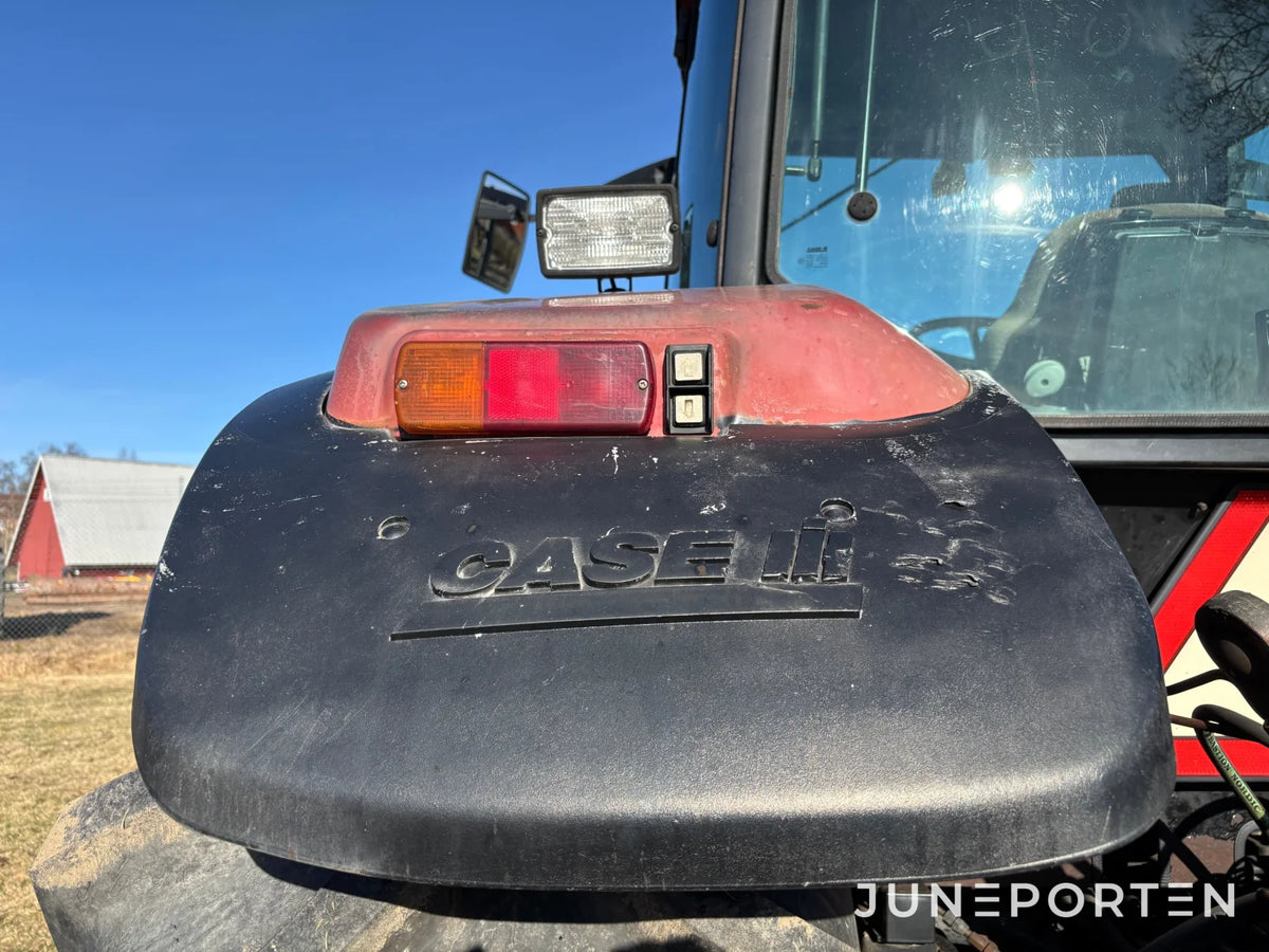 Traktor Case IH Maxxum MX135