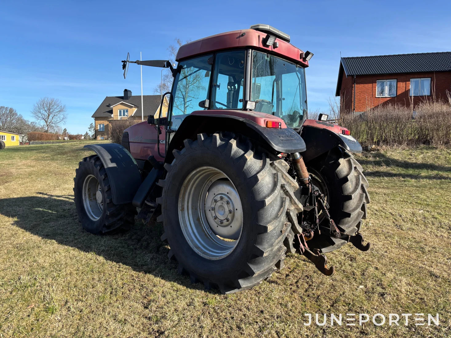Traktor Case IH Maxxum MX135