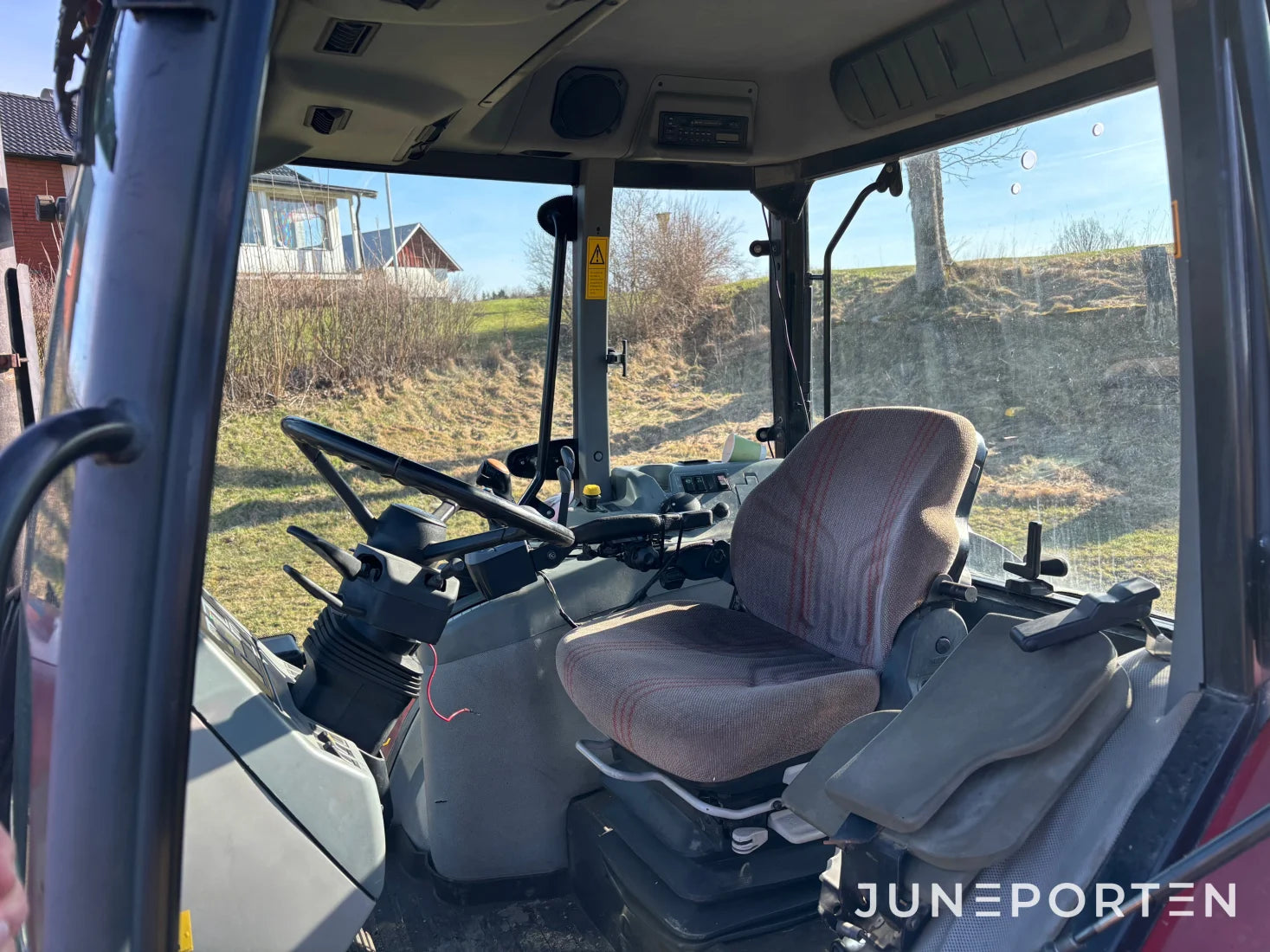 Traktor Case IH Maxxum MX135