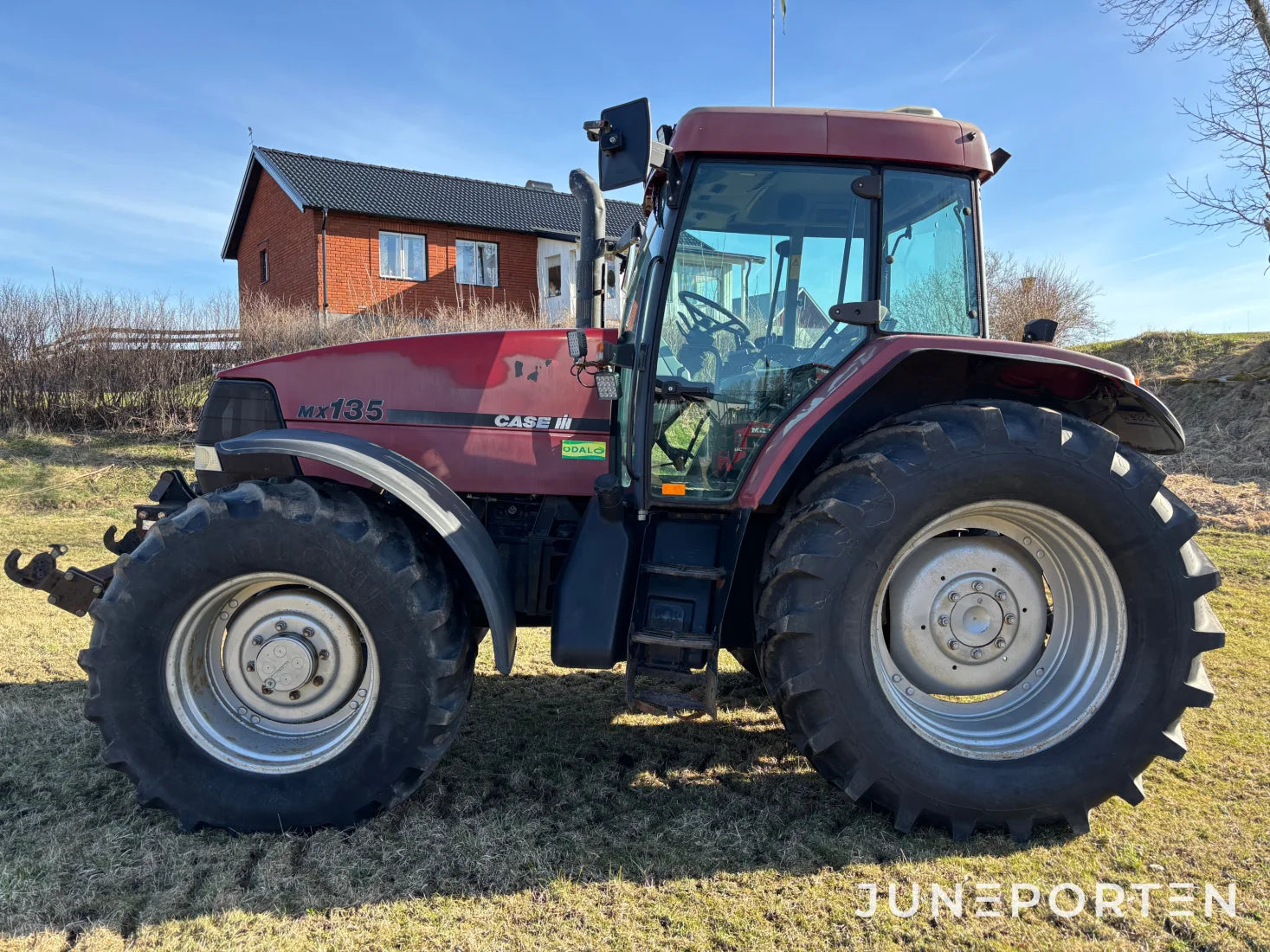 Traktor Case IH Maxxum MX135