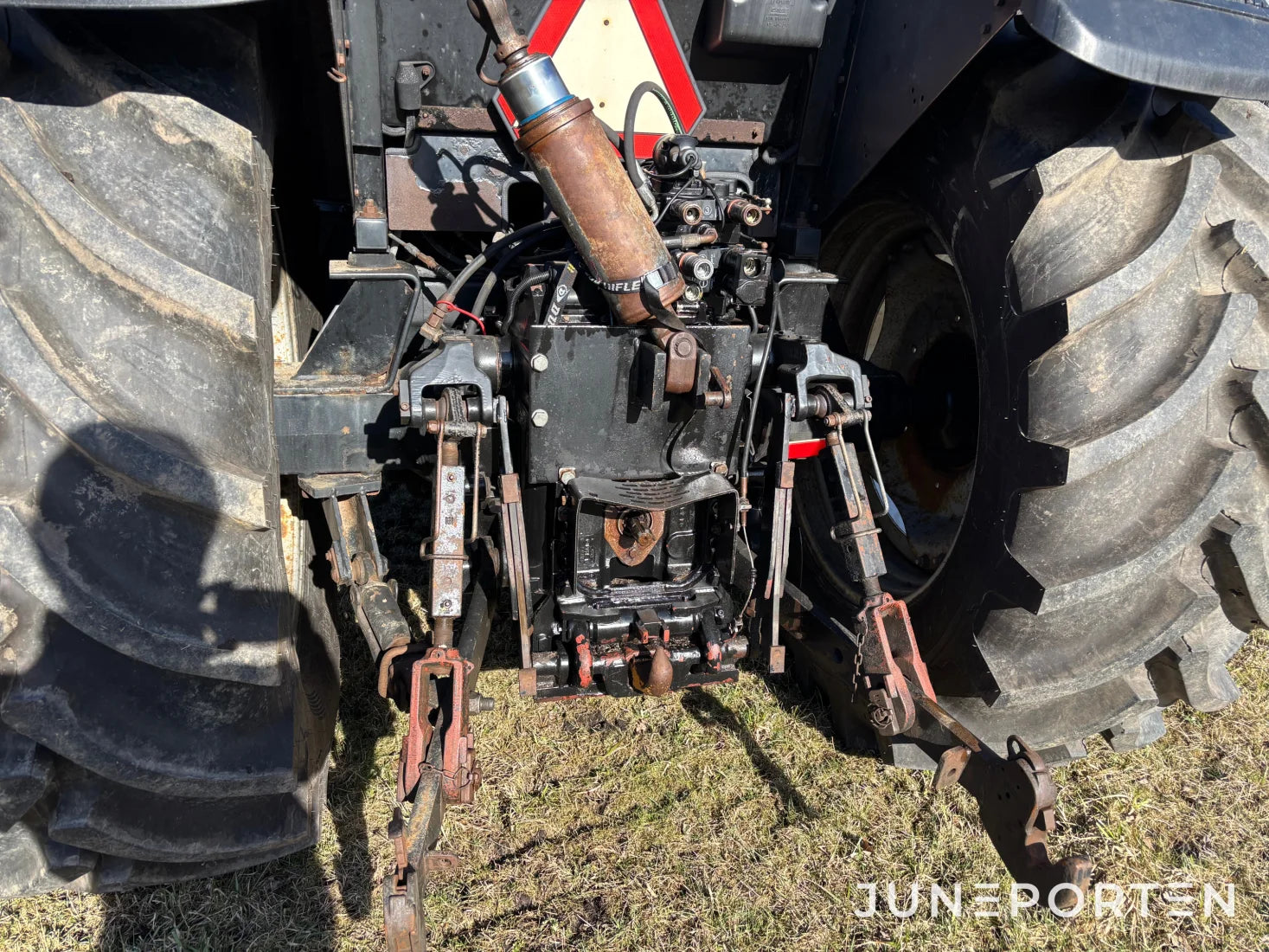 Traktor Case IH Maxxum MX135