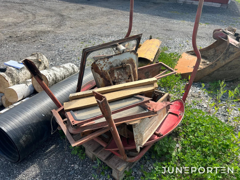 Traktorhytt Massey Ferguson 65