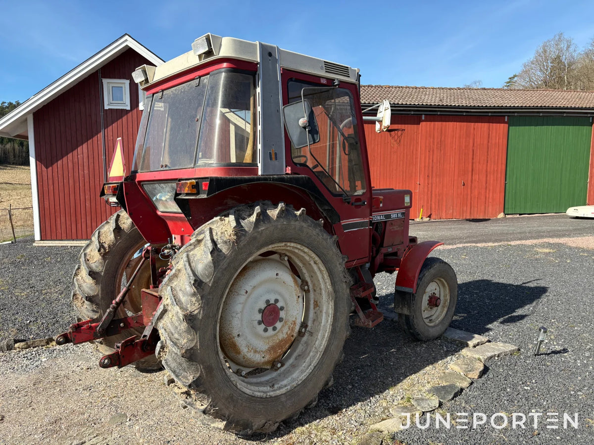 Traktor International 585 XL