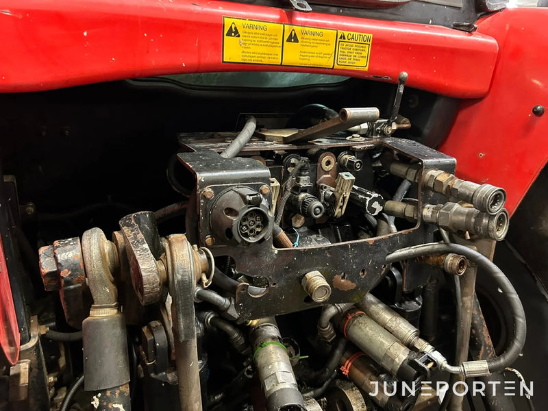 Massey Ferguson 6470 med lastare