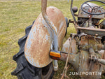 Traktor Massey Ferguson Grålle Med Plog