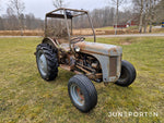 Traktor Massey Ferguson Grålle Med Plog