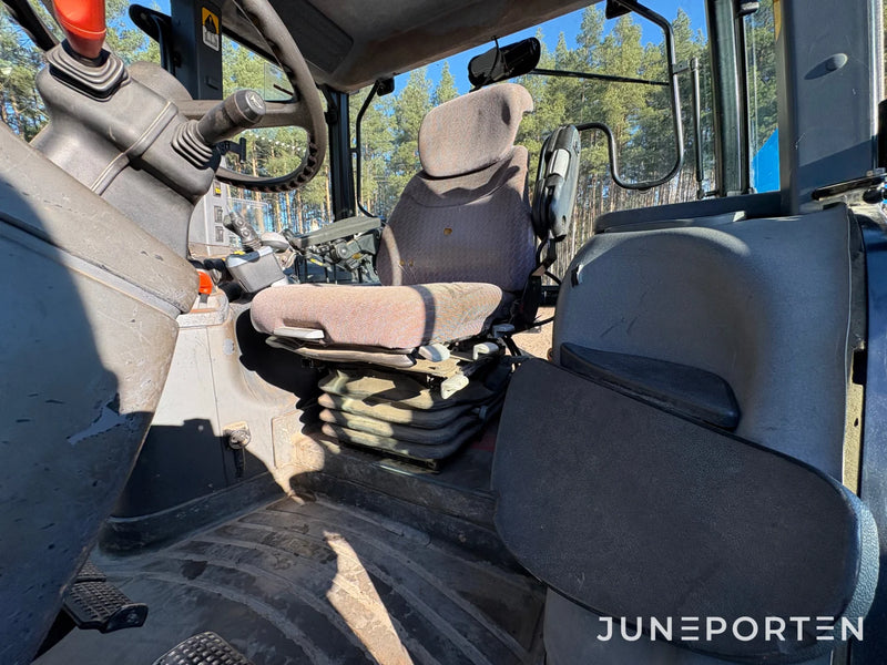 Traktor - New Holland TM 150