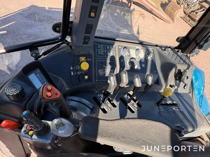 Traktor - New Holland TM 150