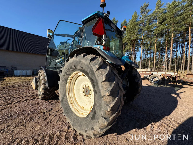 Traktor - New Holland TM 150