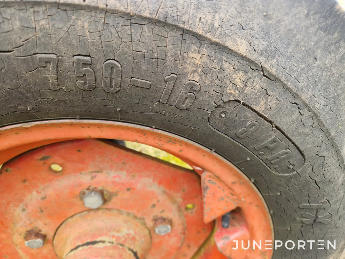 Traktor Volvo BM 430 Med Lastare