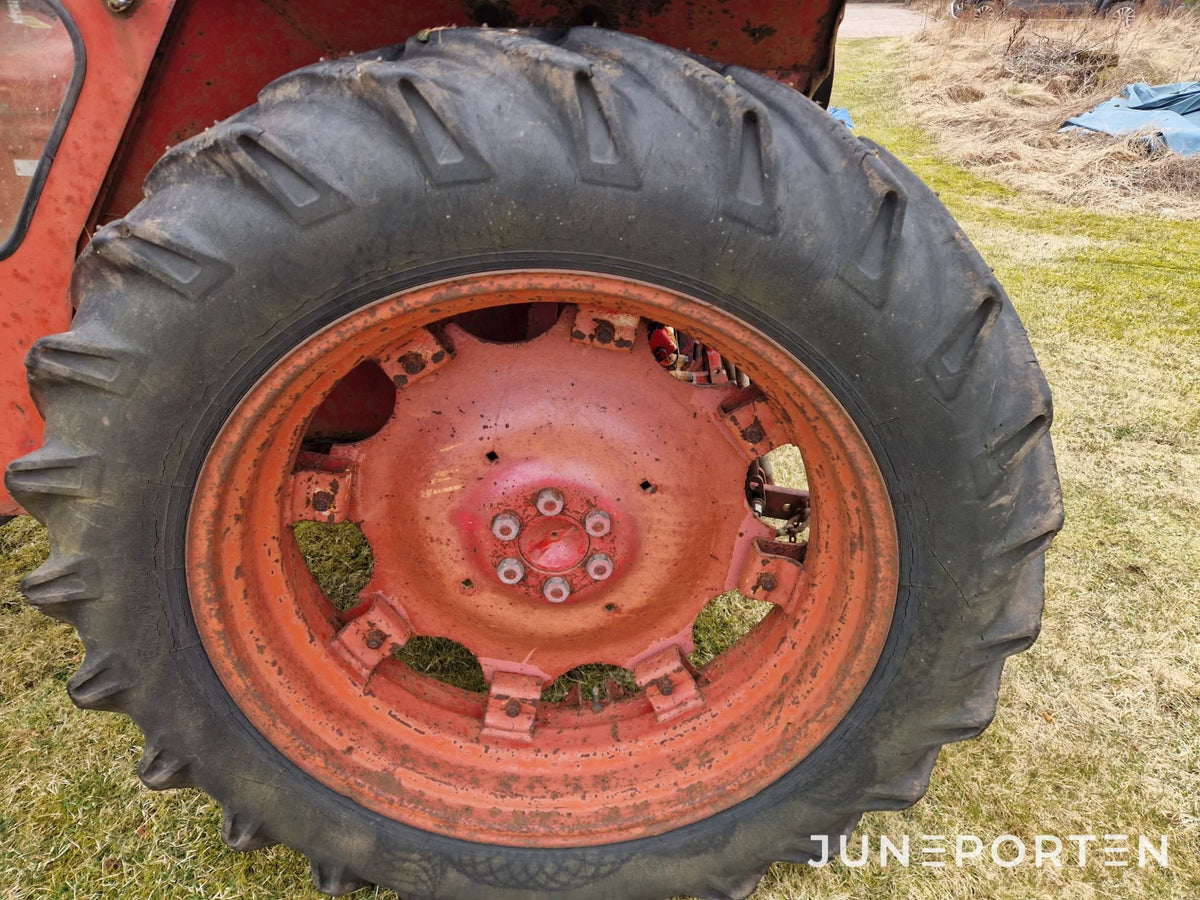 Traktor Volvo BM 430 Med Lastare