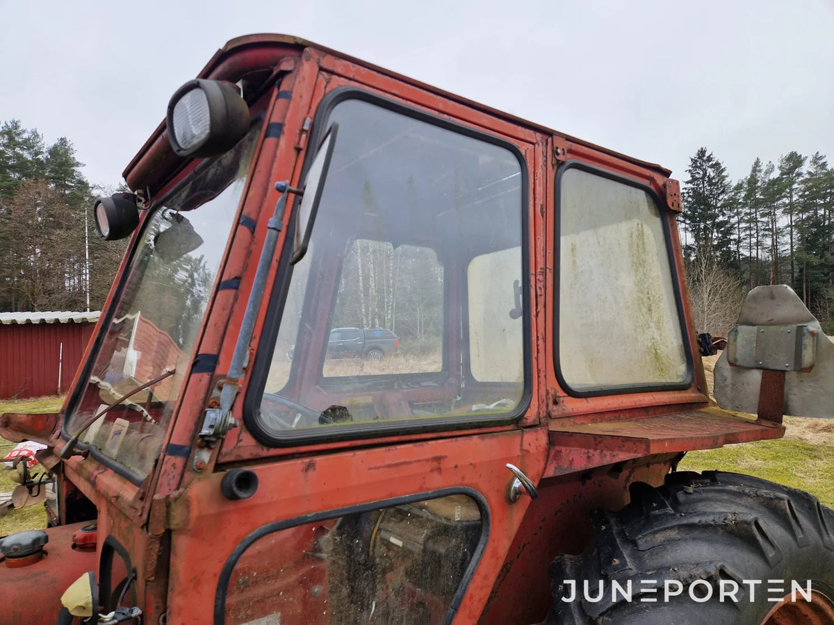 Traktor Volvo BM 430 Med Lastare