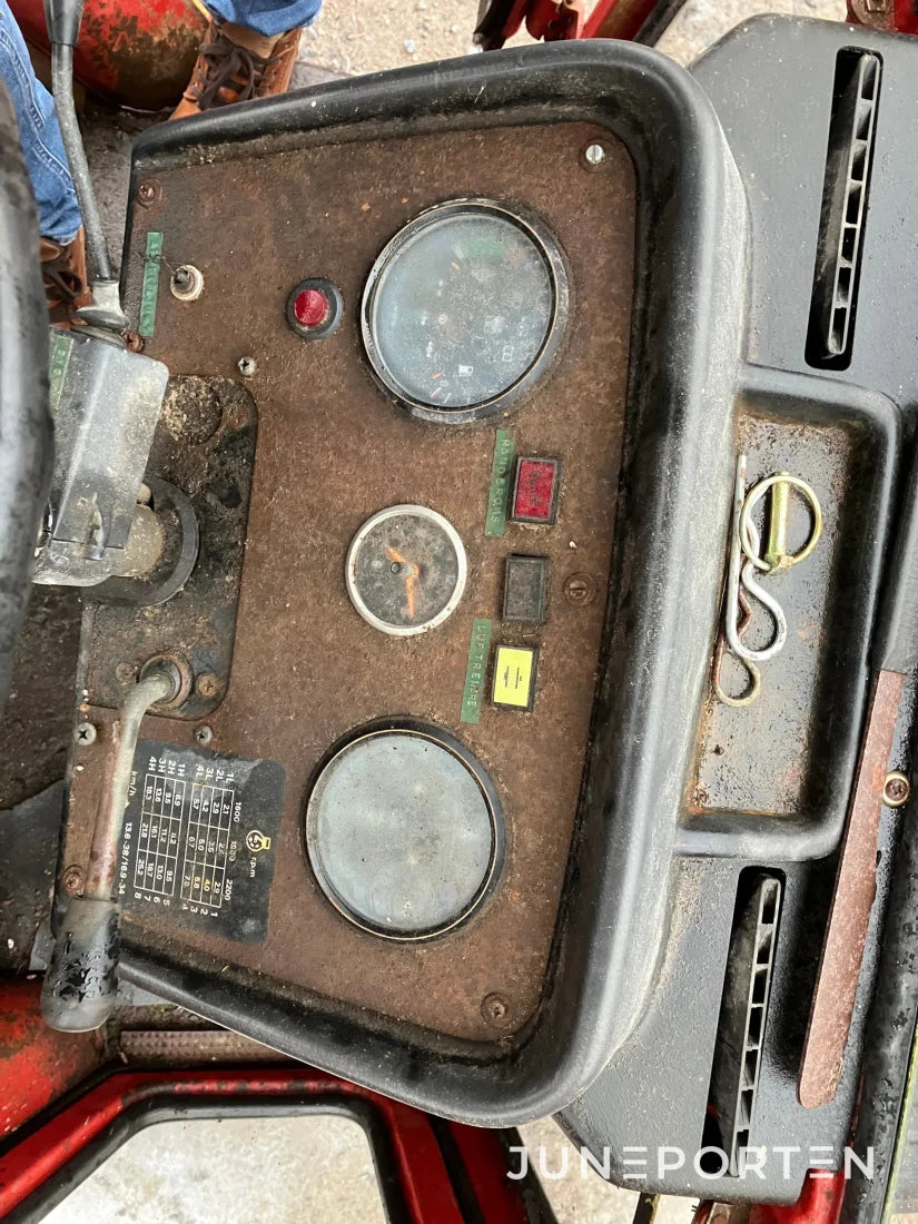 Traktor Volvo BM T 500