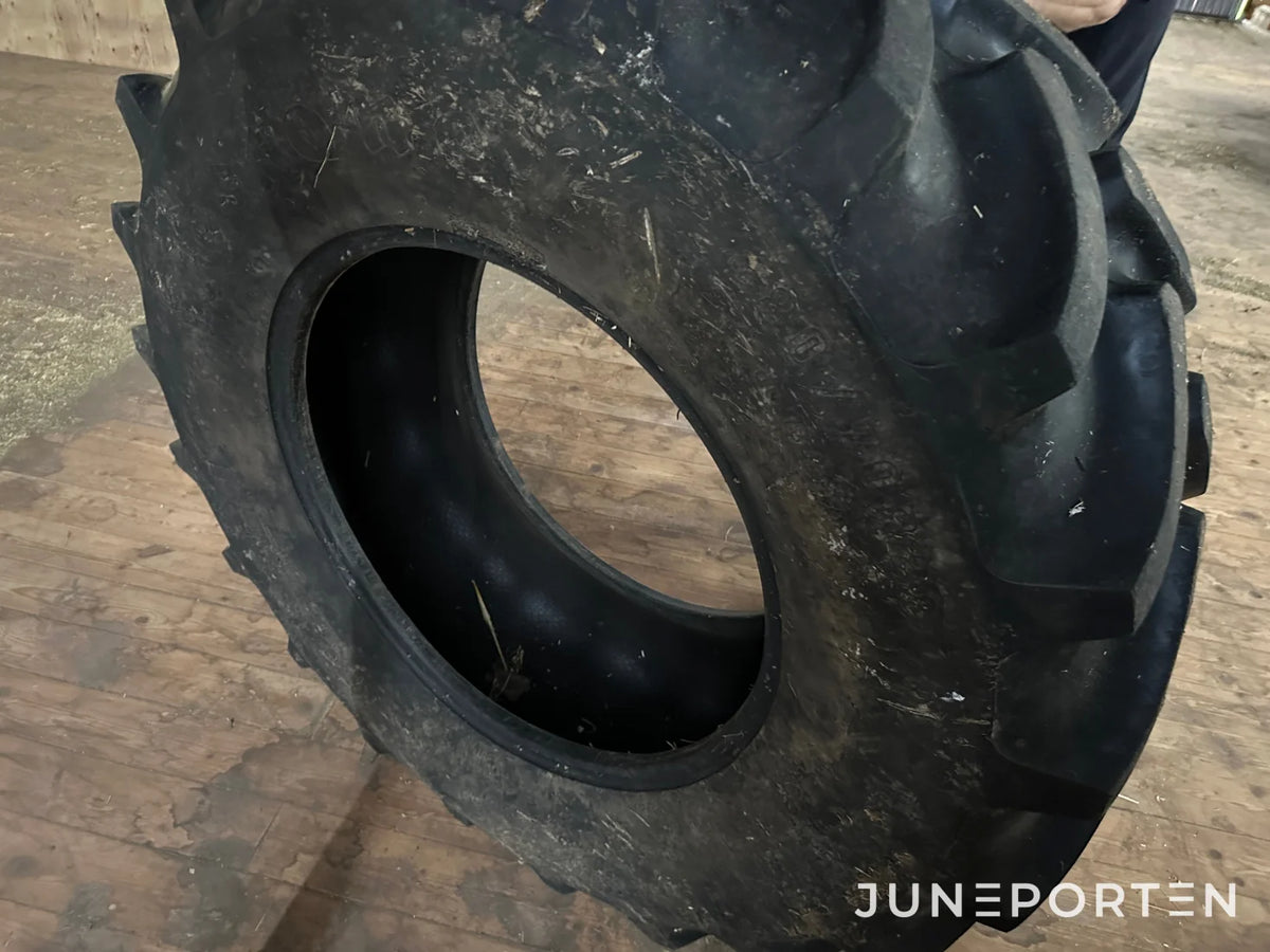 Traktordäck Firestone 480/ 70-28