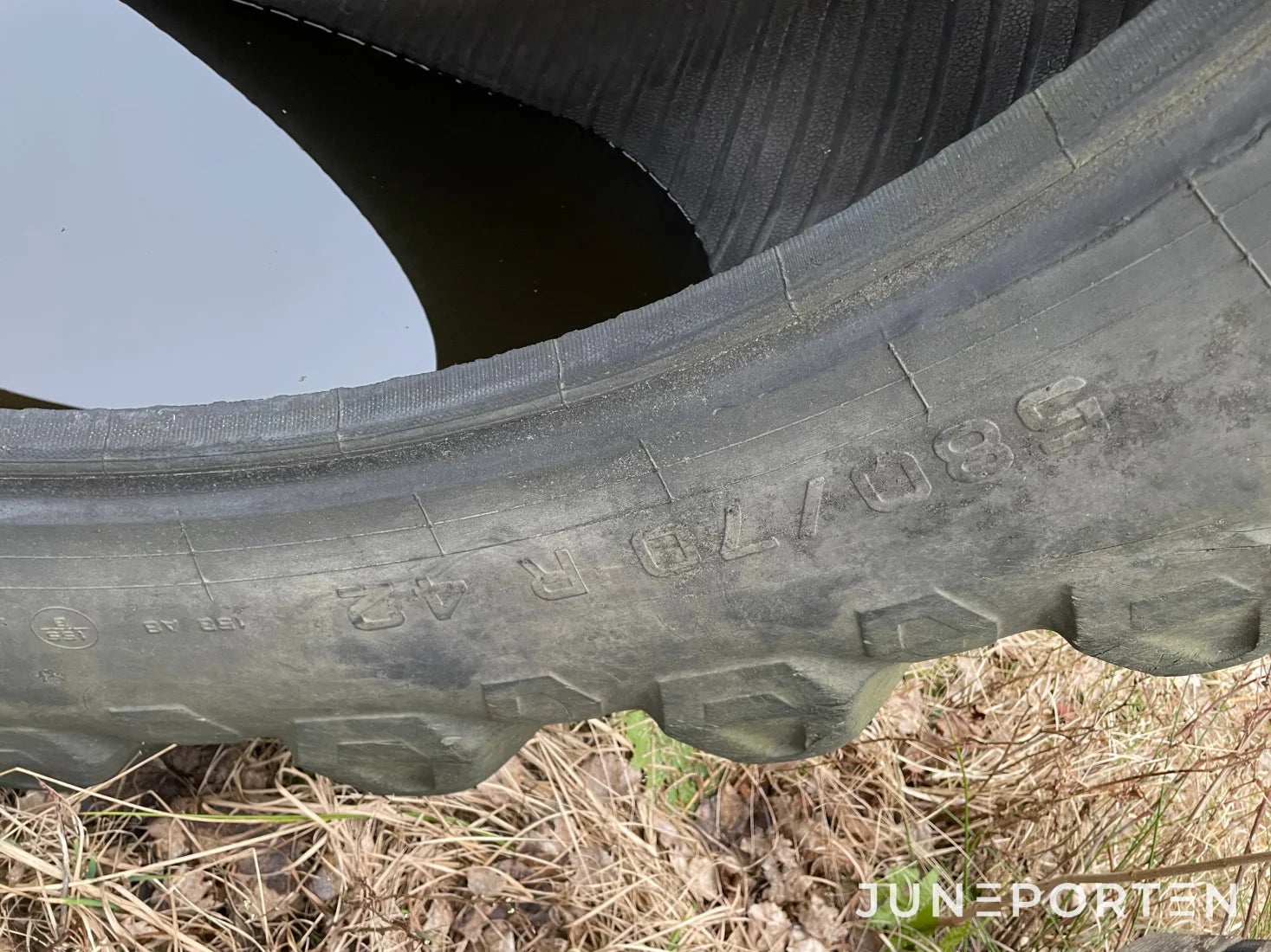 Traktordäck Pirelli 580/70 R42