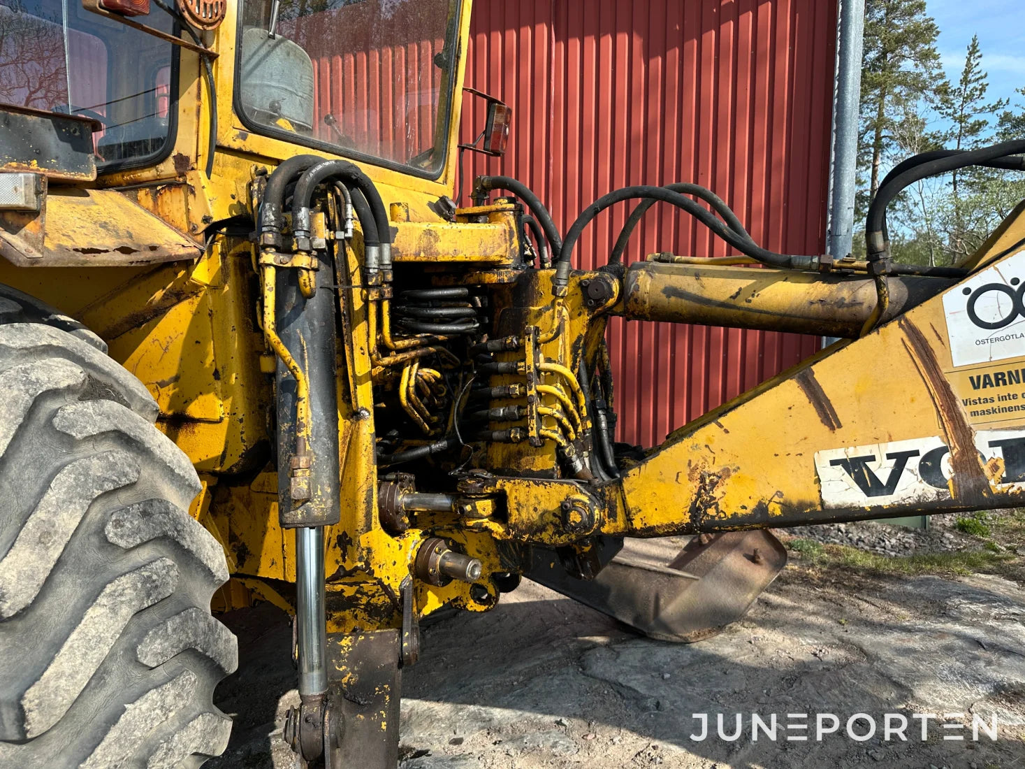 Traktorgrävare Volvo BM 646 - 82