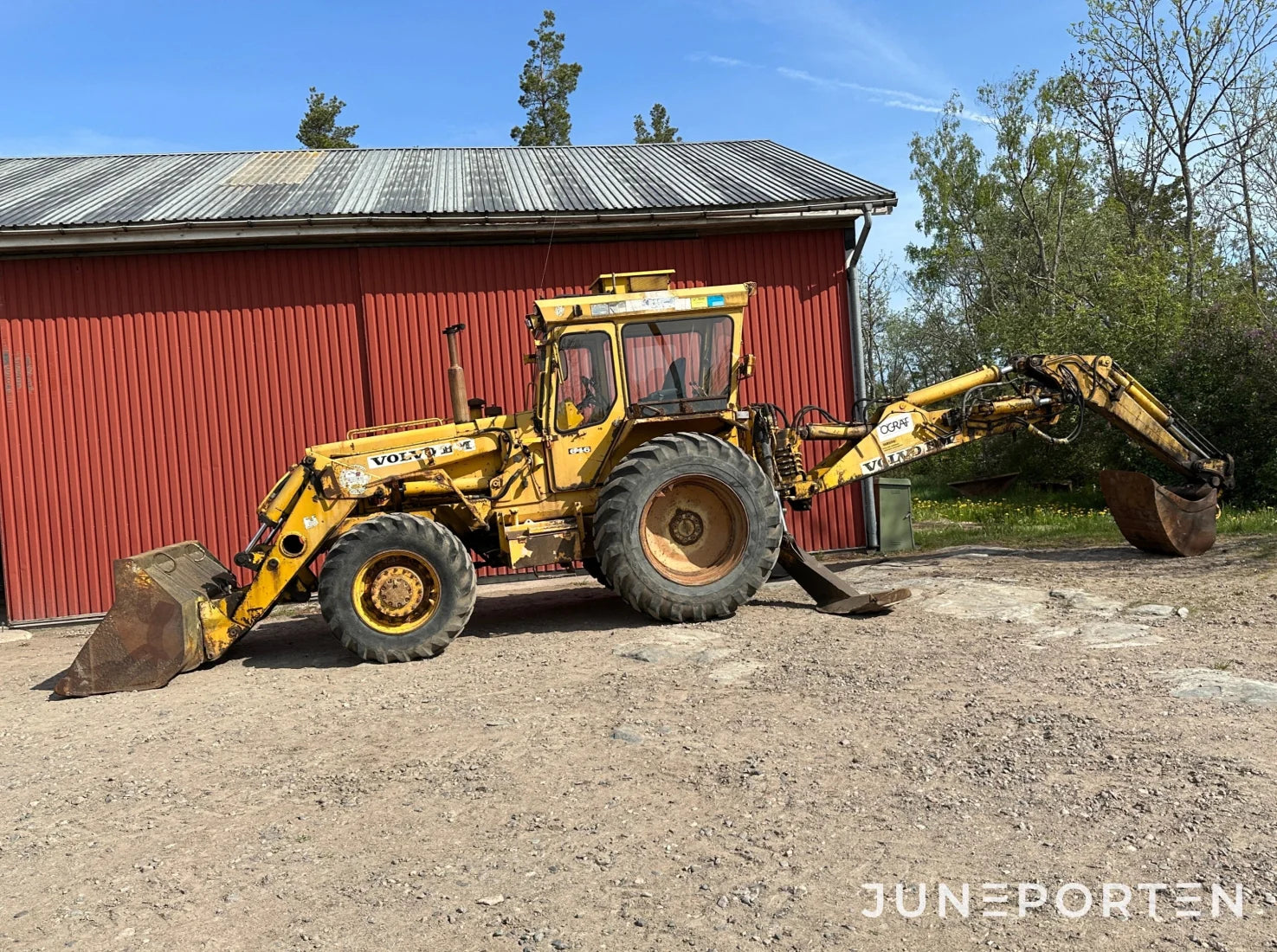 Traktorgrävare Volvo BM 646 - 82