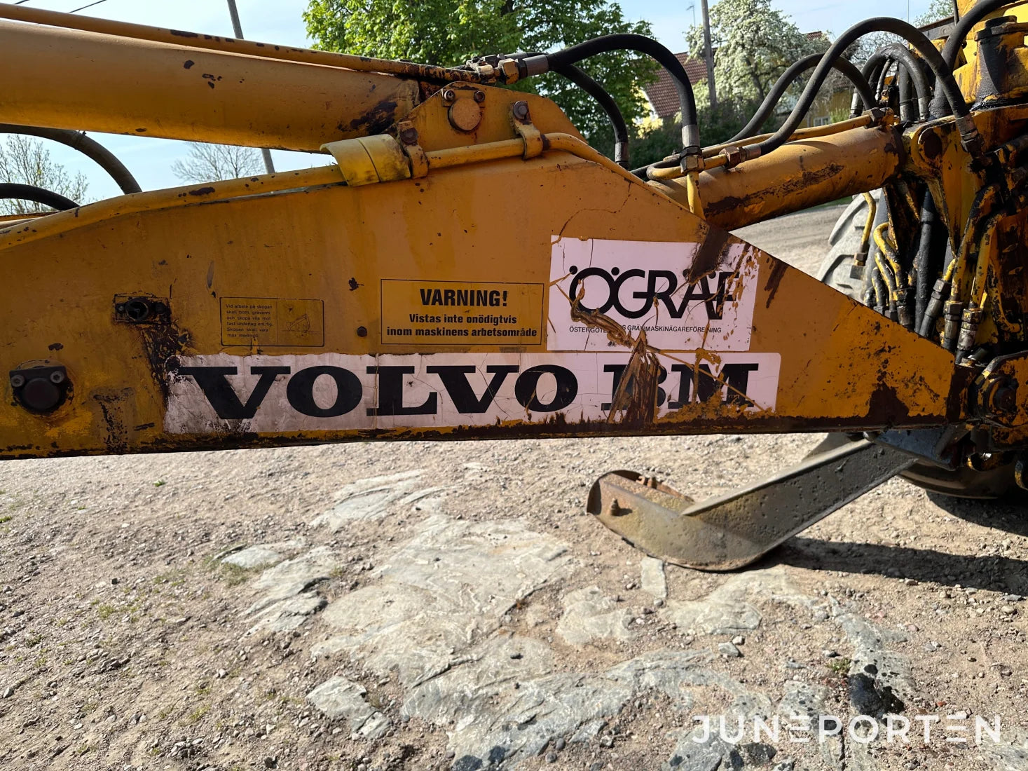 Traktorgrävare Volvo BM 646 - 82