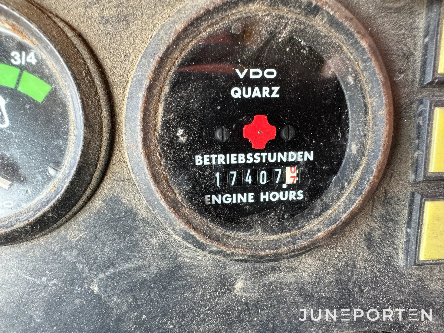 Traktorgrävare Volvo BM 646 - 82