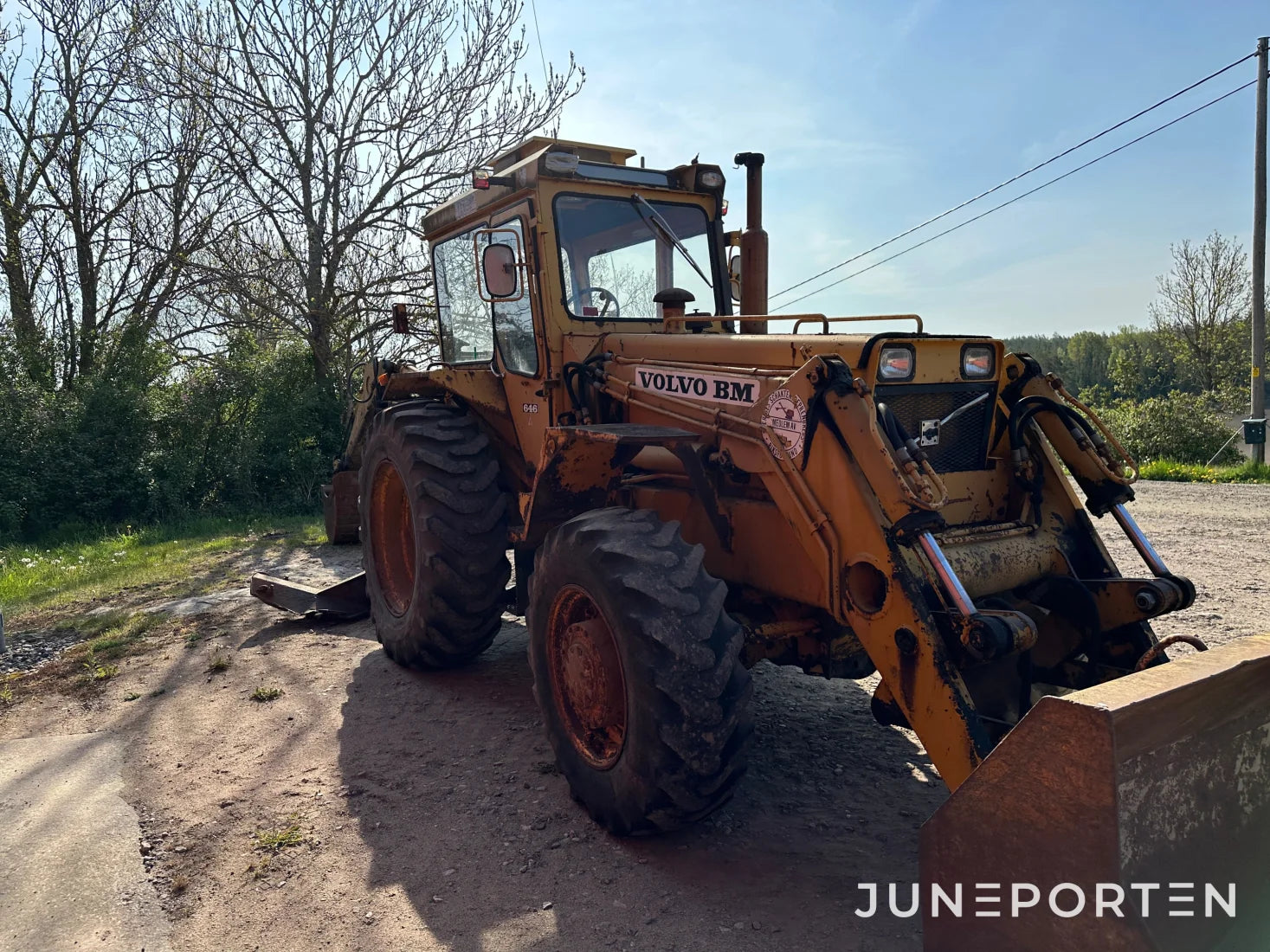 Traktorgrävare Volvo BM 646 - 82