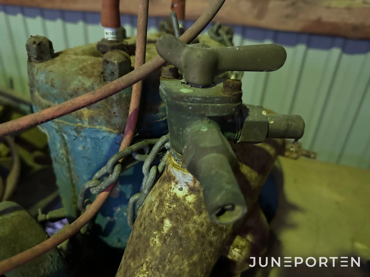 Motor Triumf A10
