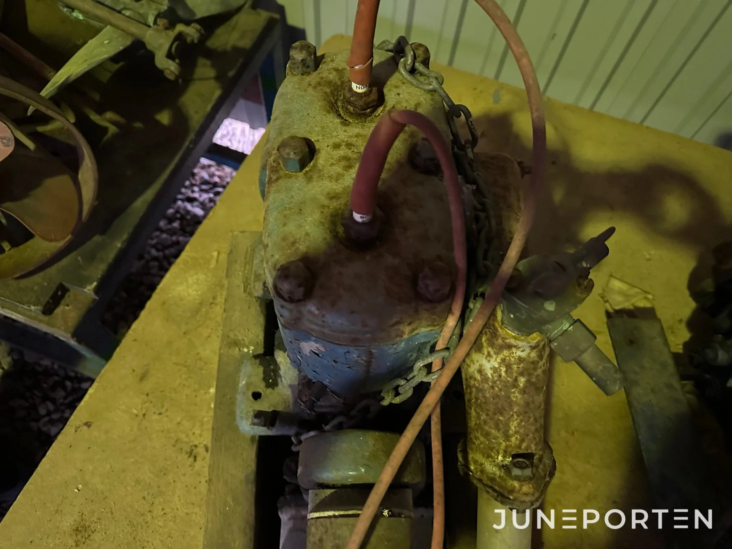 Motor Triumf A10