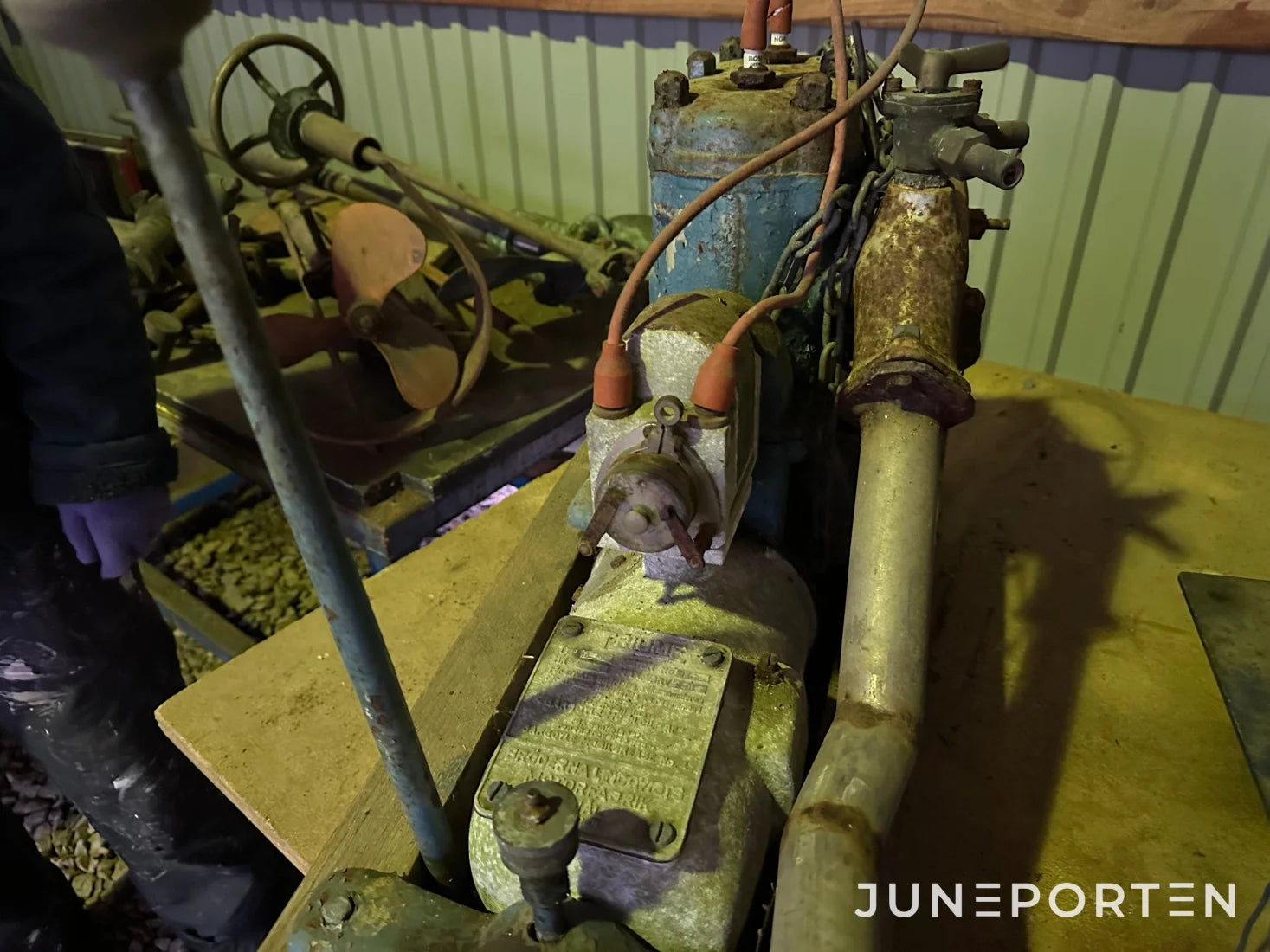Motor Triumf A10