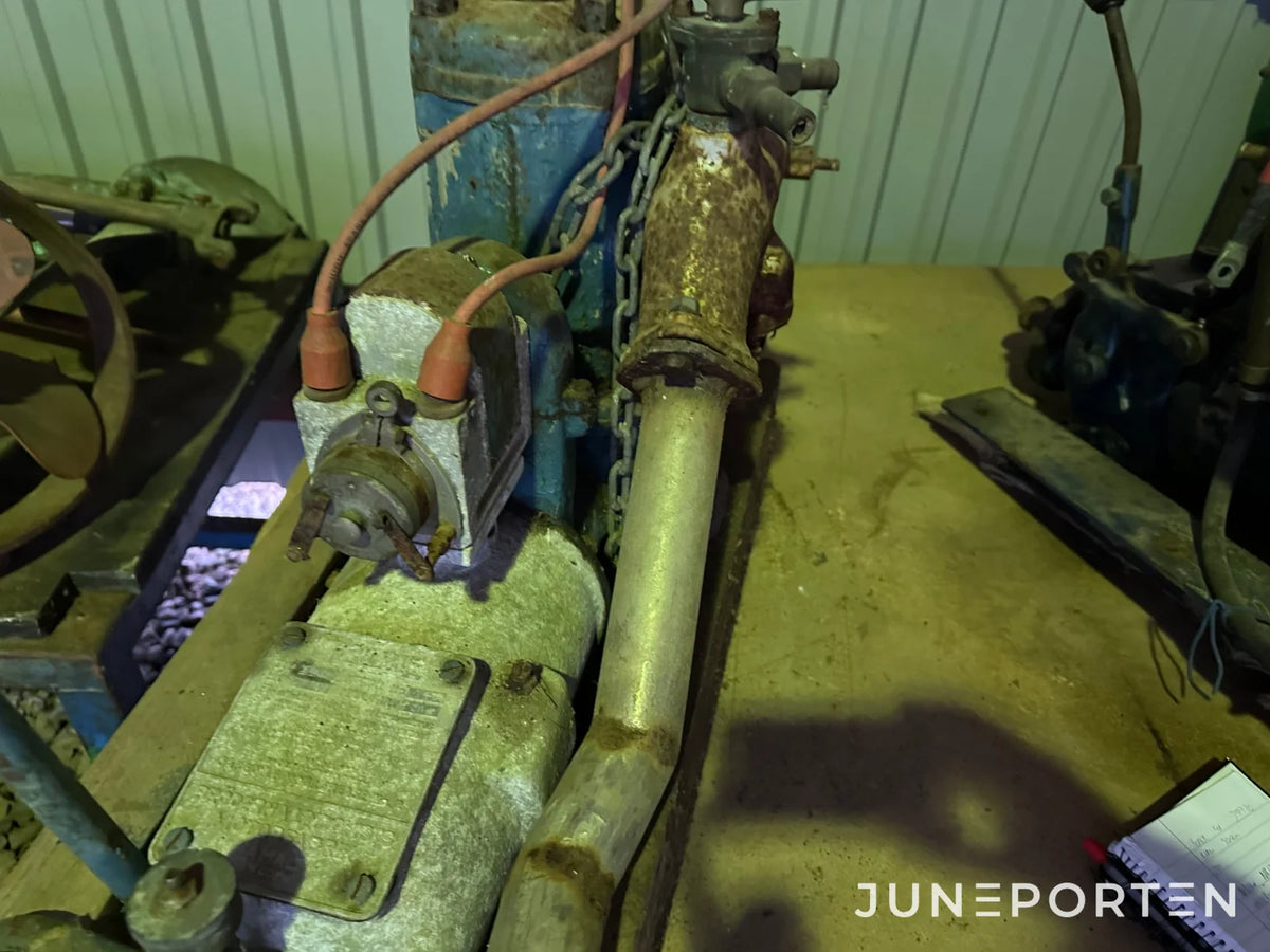 Motor Triumf A10
