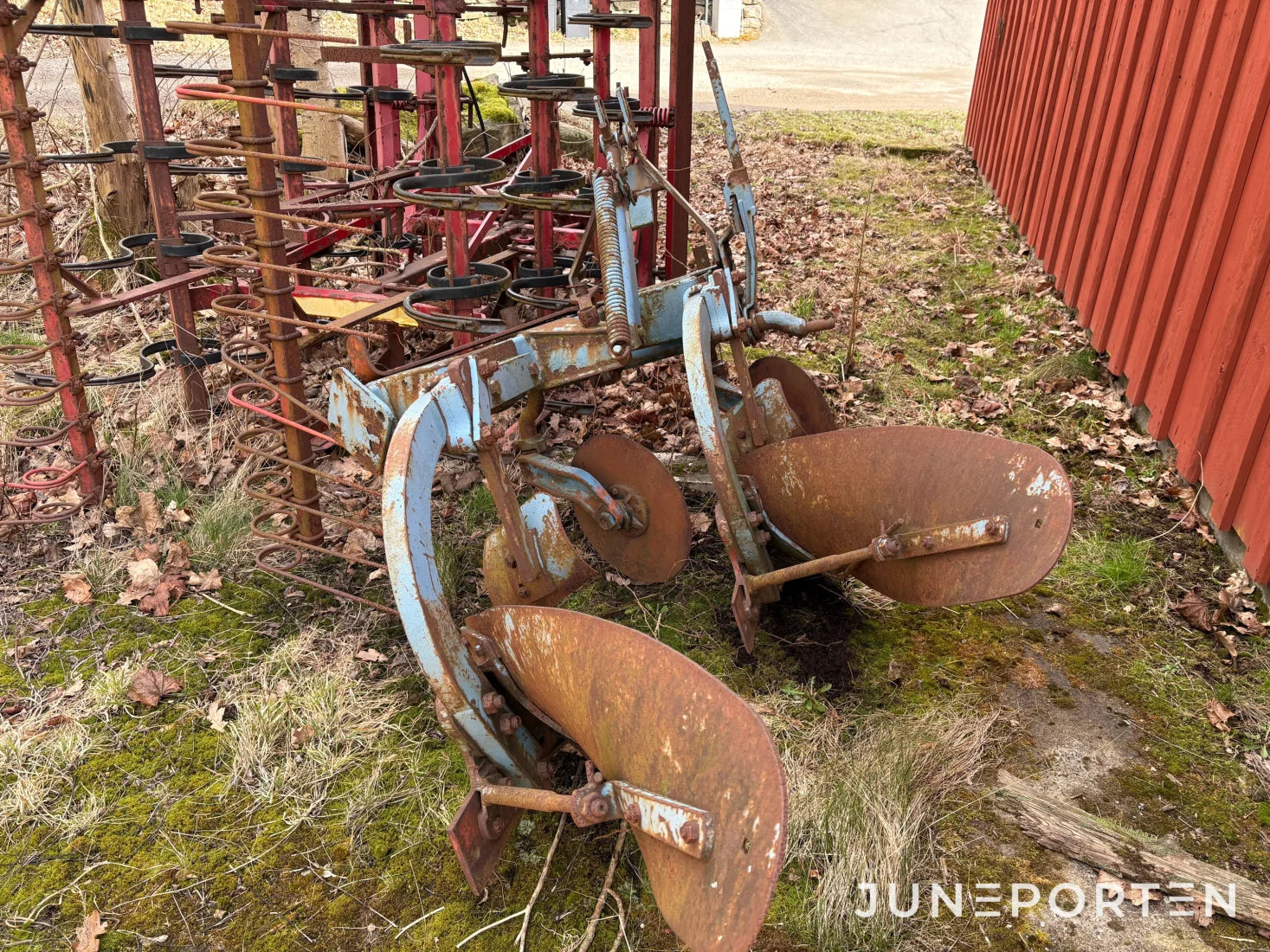 Tvåskärig tegplog