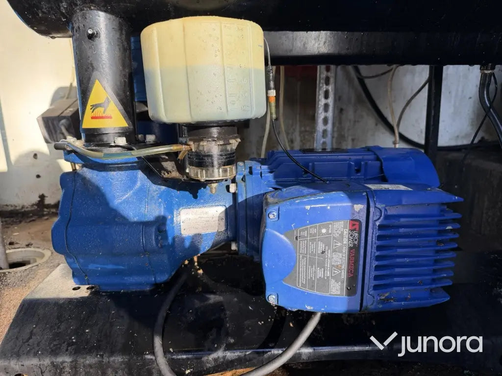 Vakuumpump DeLaval DVP 900 med frekvensstyrning NFO Drive 2,2 kW