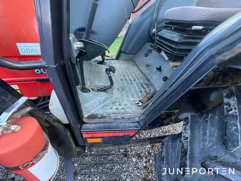 Valmet 600 4WD med lastare