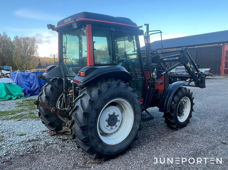 Valmet 600 4WD med lastare