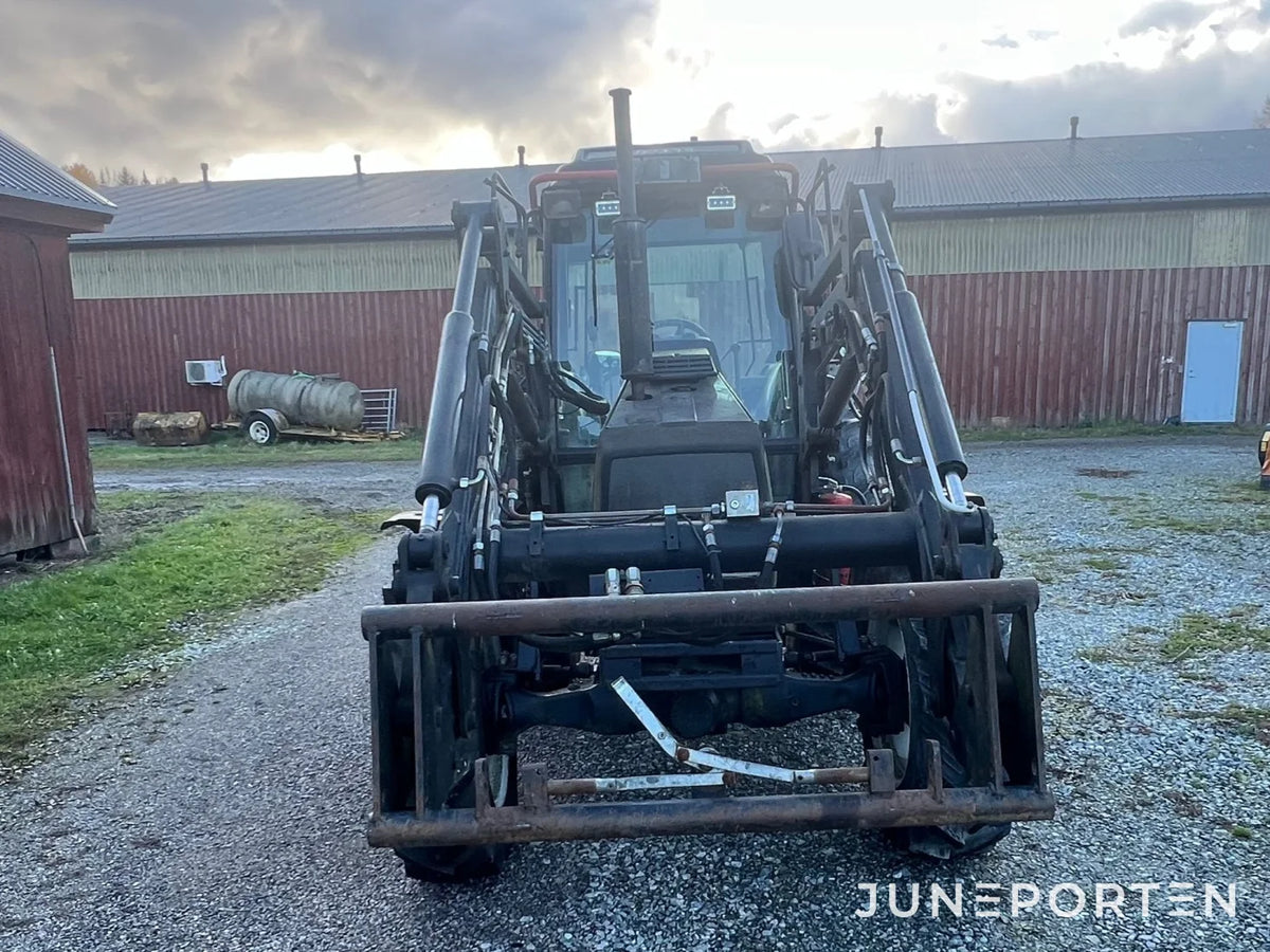 Valmet 600 4WD med lastare