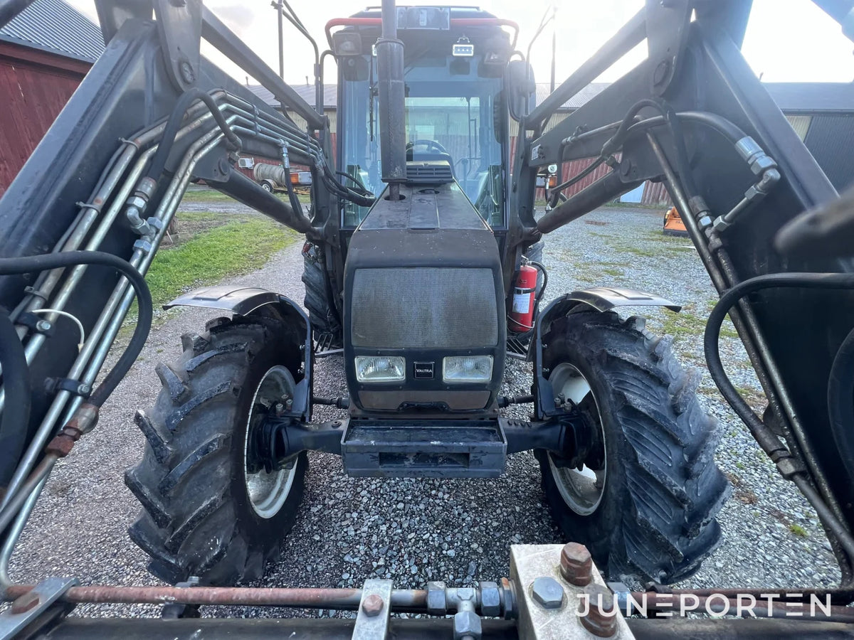 Valmet 600 4WD med lastare