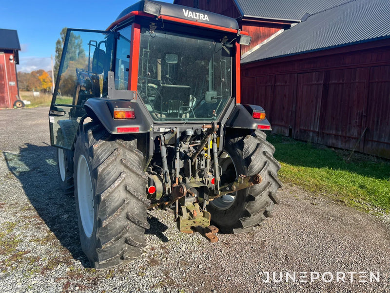 Valmet 600 4WD med lastare