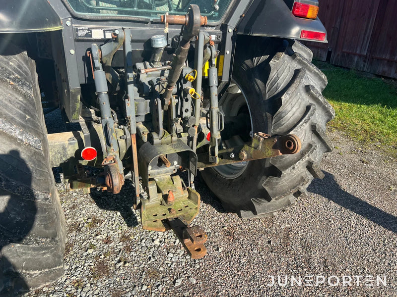Valmet 600 4WD med lastare