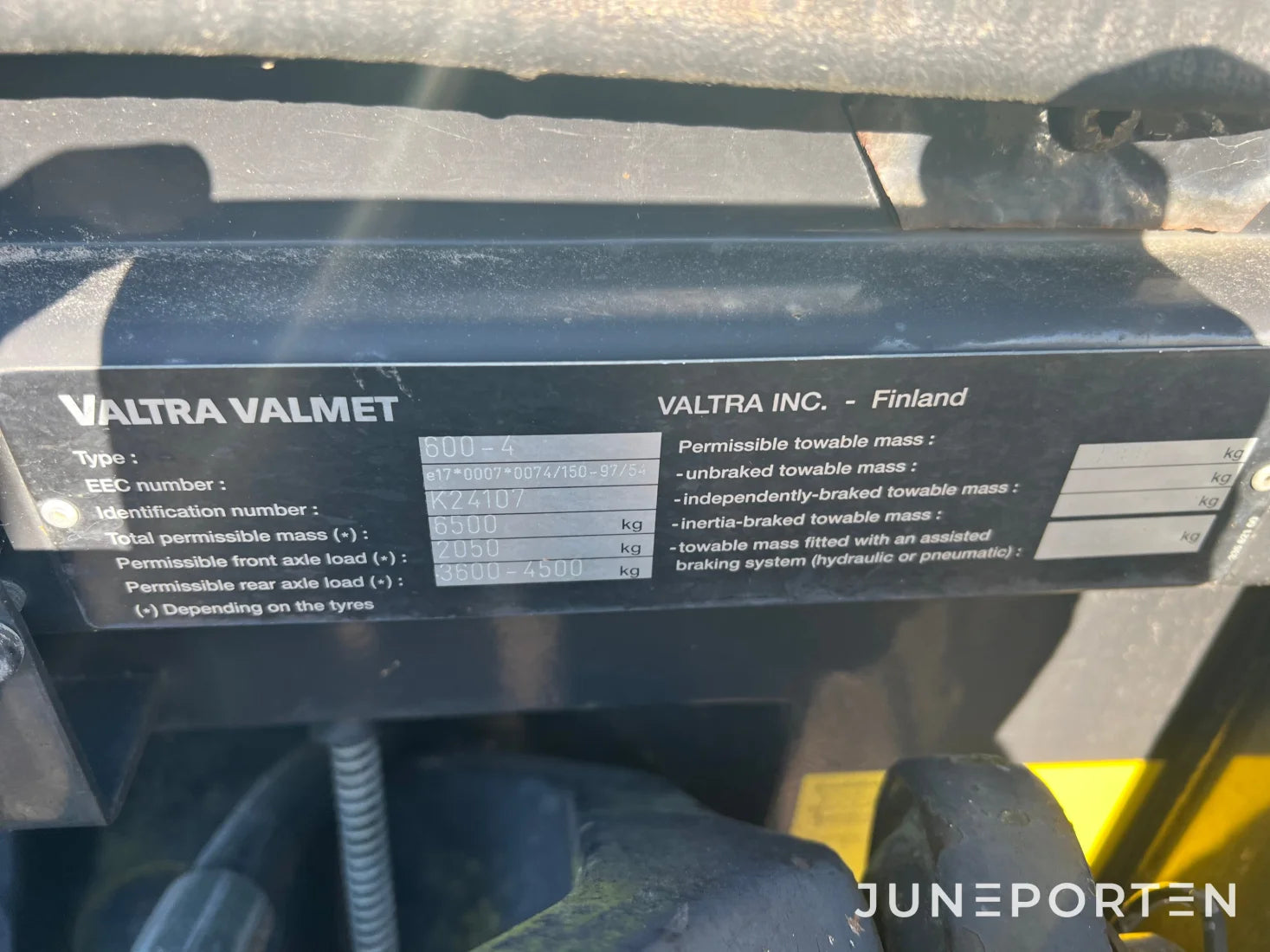 Valmet 600 4WD med lastare